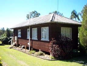 61 Durundur St, Woodford, QLD 4514