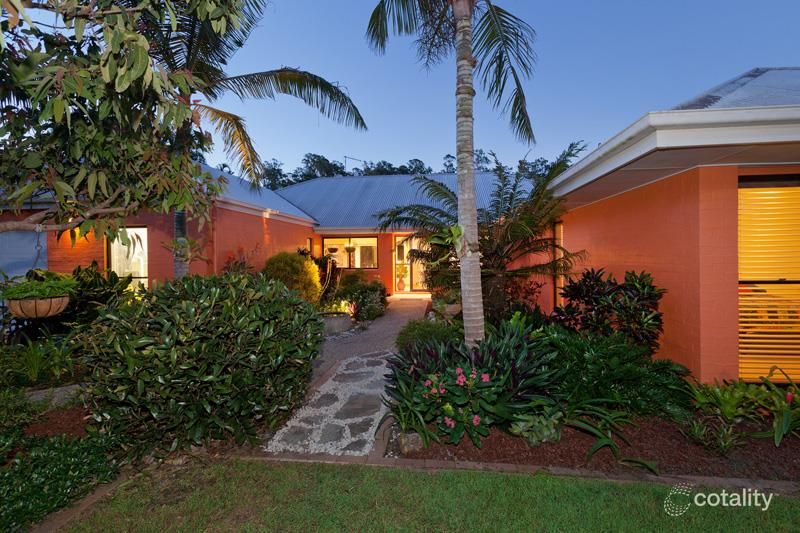 7 Brompton Pl, Brookfield, QLD 4069