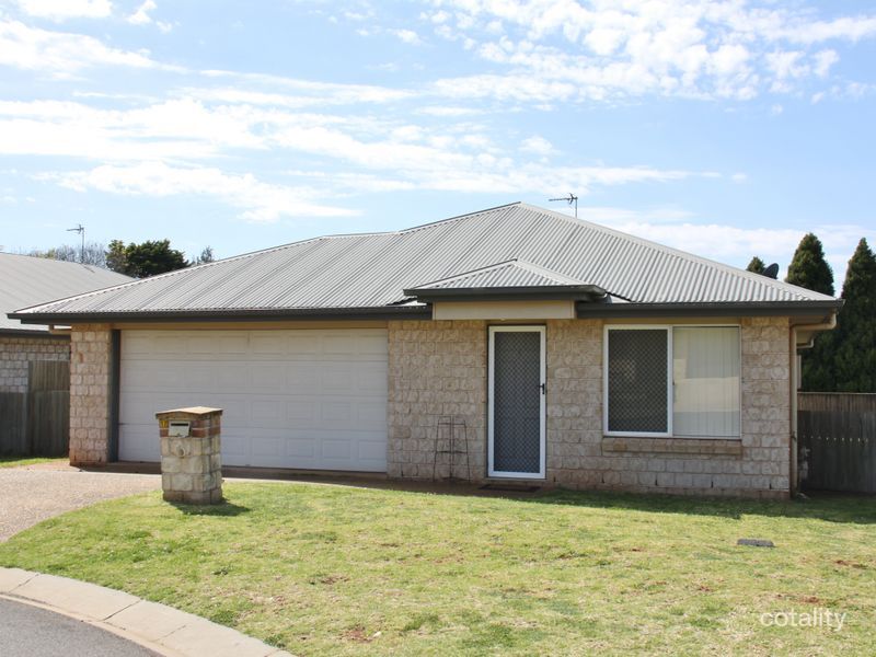 17 Uniplaza Ct, Kearneys Spring, QLD 4350