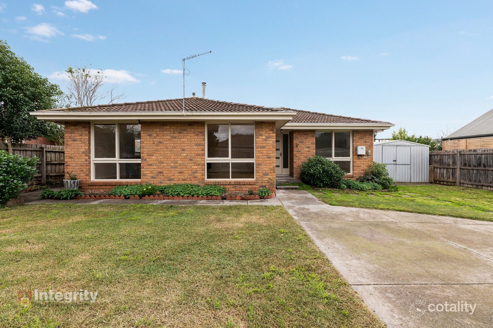 2/17 Macmeikan St, Whittlesea, VIC 3757