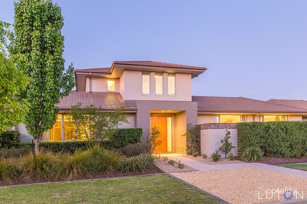 14 Denoon St, Forde, ACT 2914