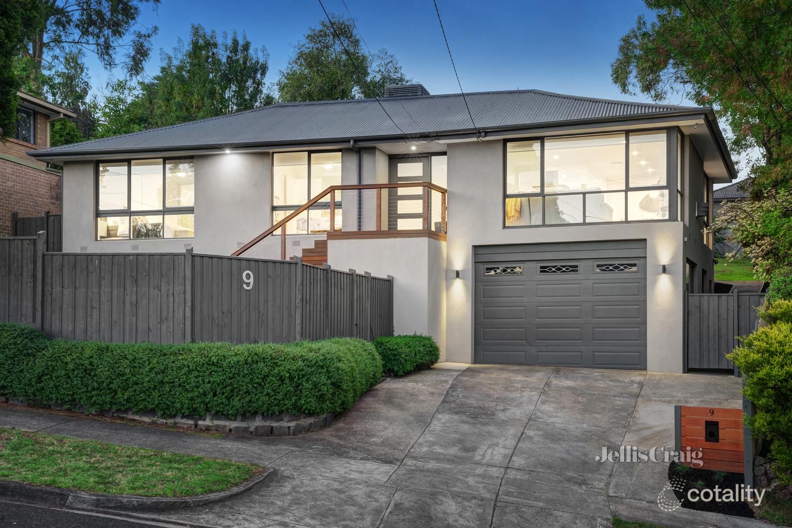 9 Alawara Dr, Mooroolbark, VIC 3138