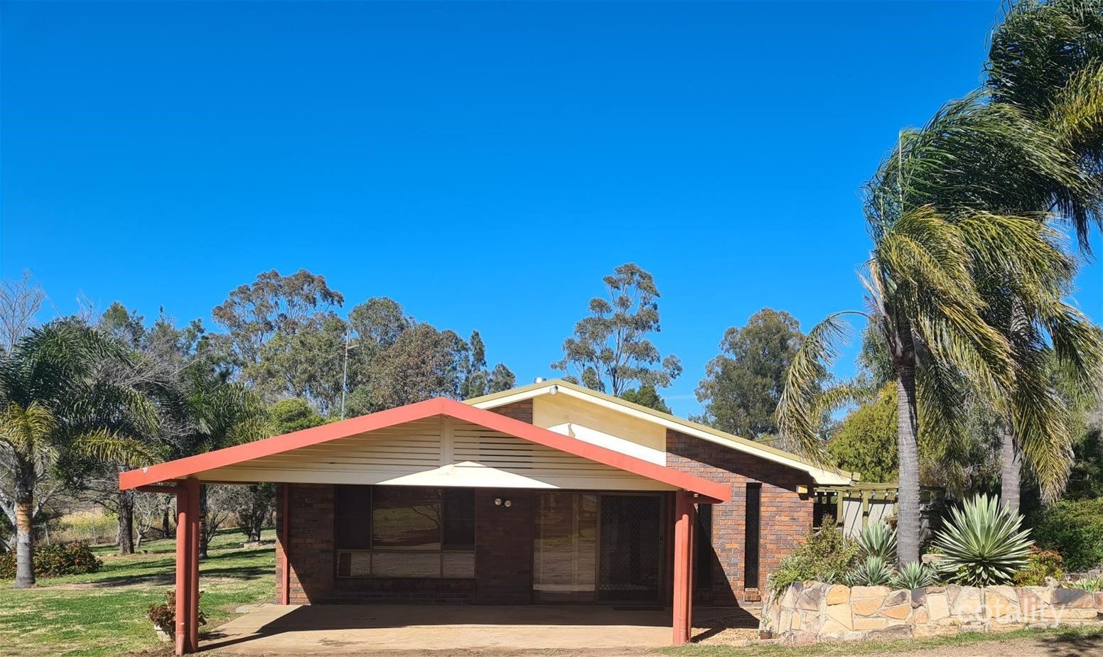 28 Clifford St, Meringandan West, QLD 4352