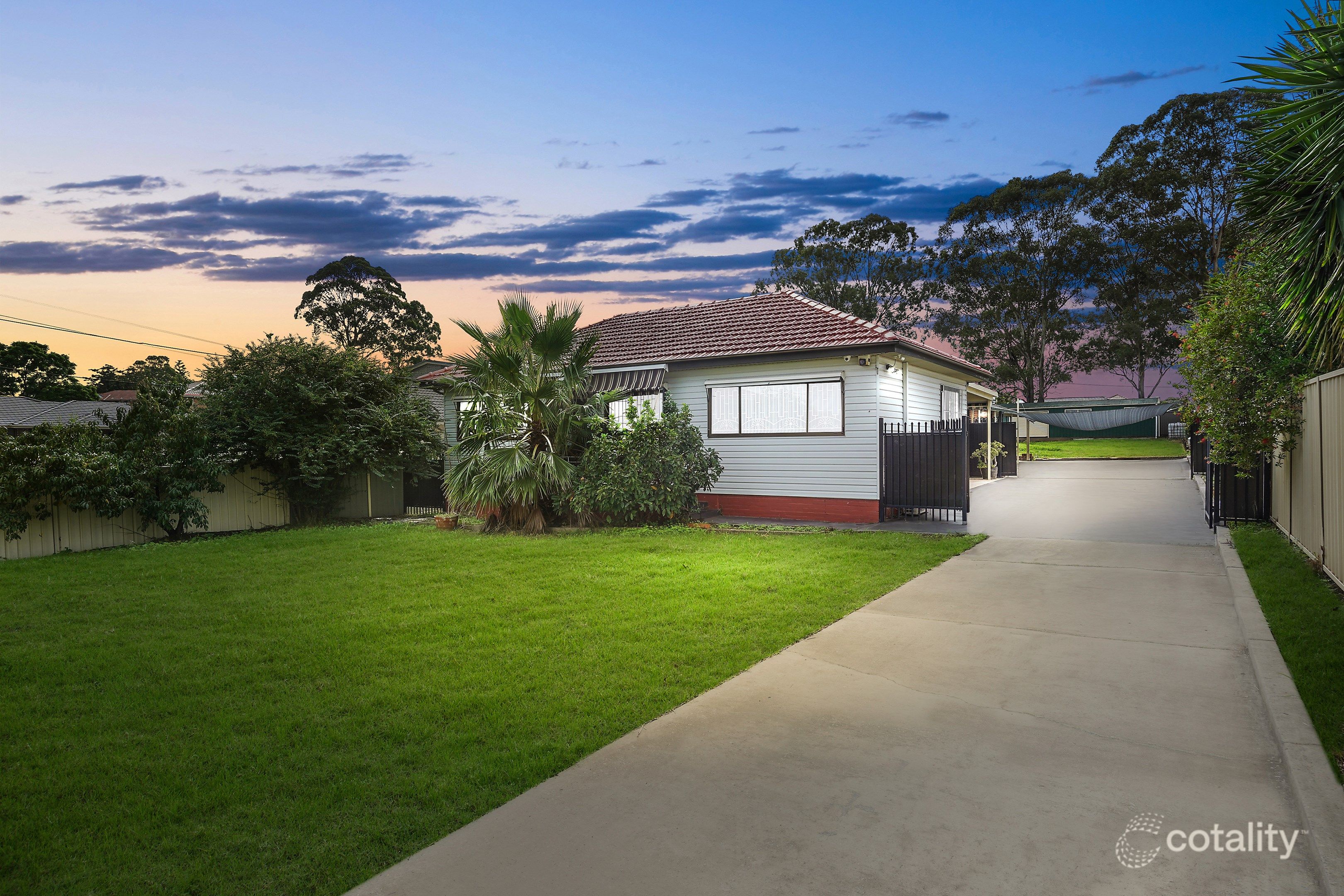 327 Elizabeth Dr, Mount Pritchard, NSW 2170