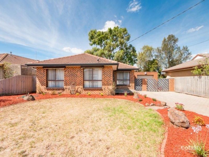 61 Langdon Cres, Craigieburn, VIC 3064