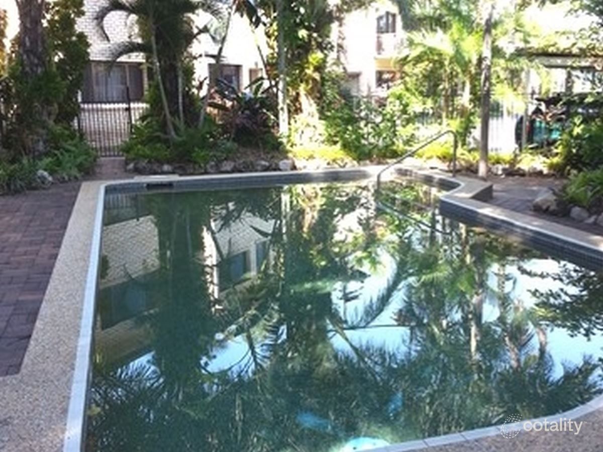 1/21-31 Poinciana St, Holloways Beach, QLD 4878