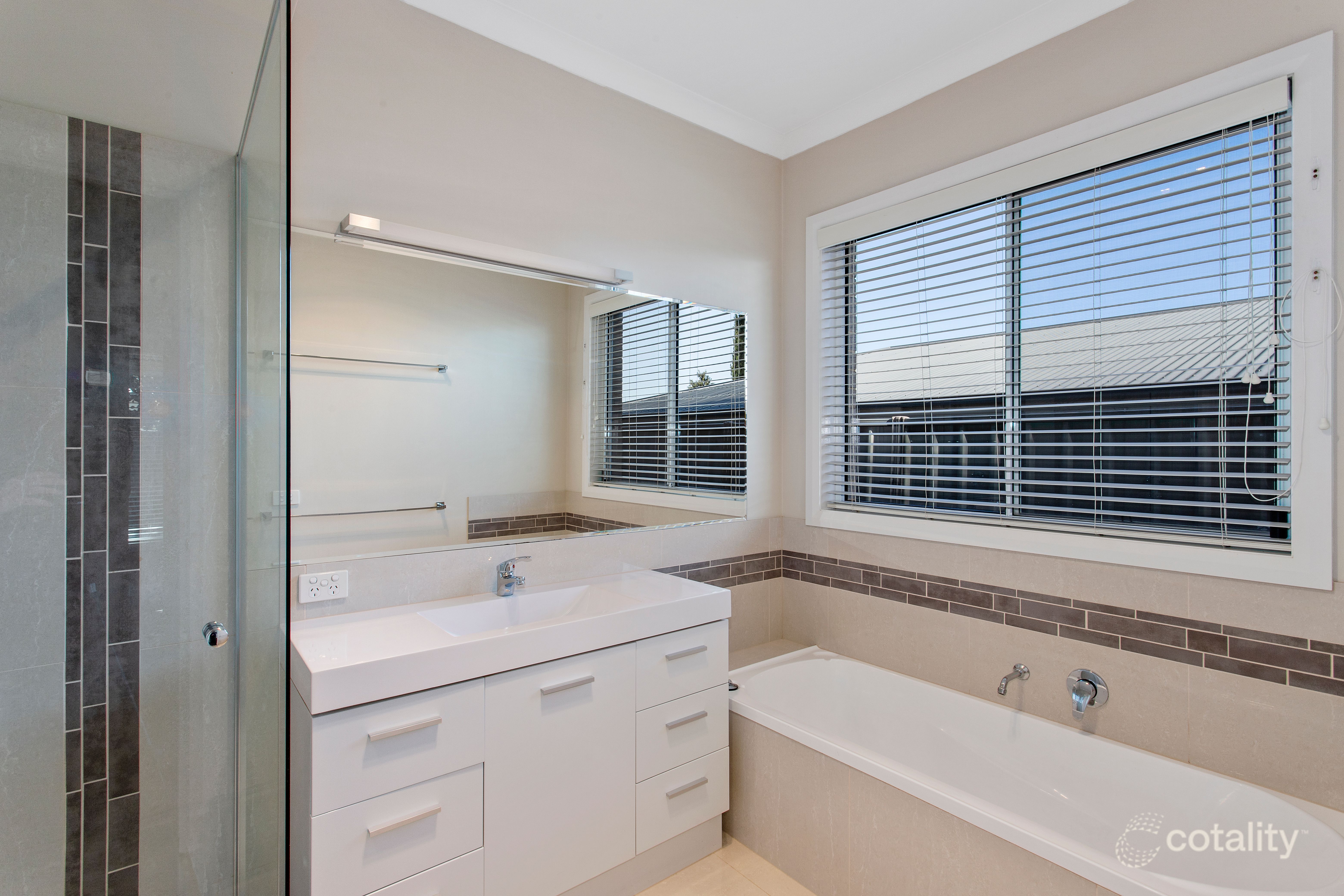 1c Taylor St, Kangaroo Flat, VIC 3555