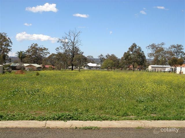 6 Highview St, Meringandan West, QLD 4352