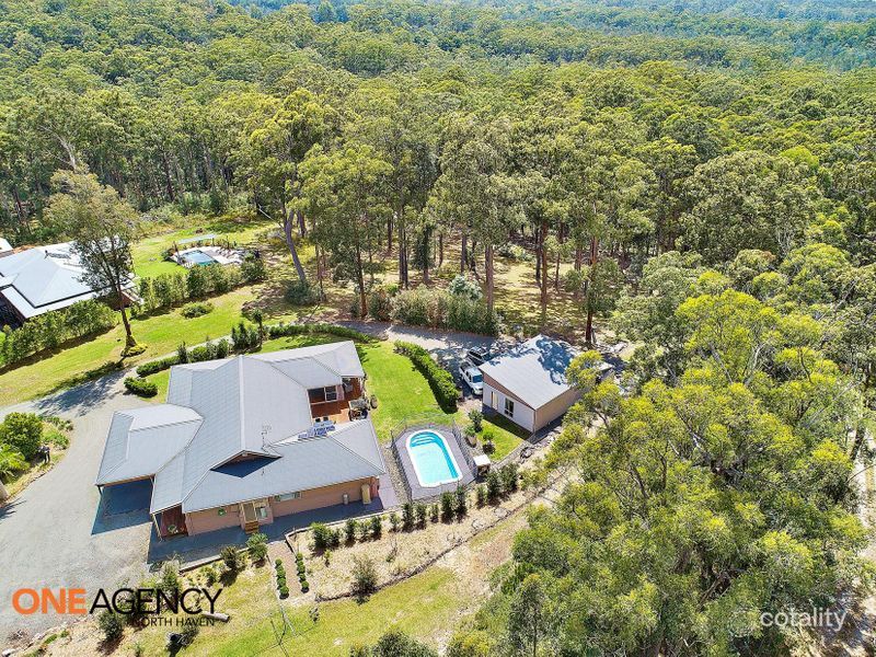 32 Lake Ridge Dr, Kew, NSW 2439