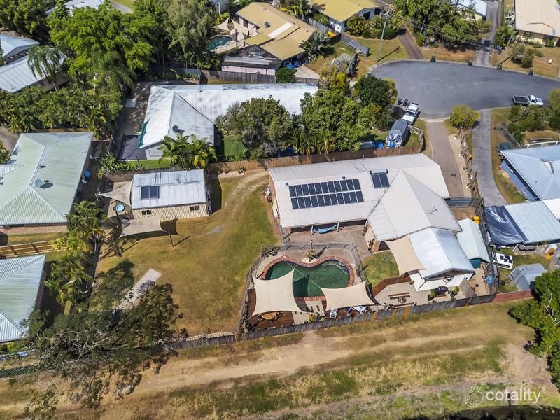 9 Trucano Cl, Whitfield, QLD 4870