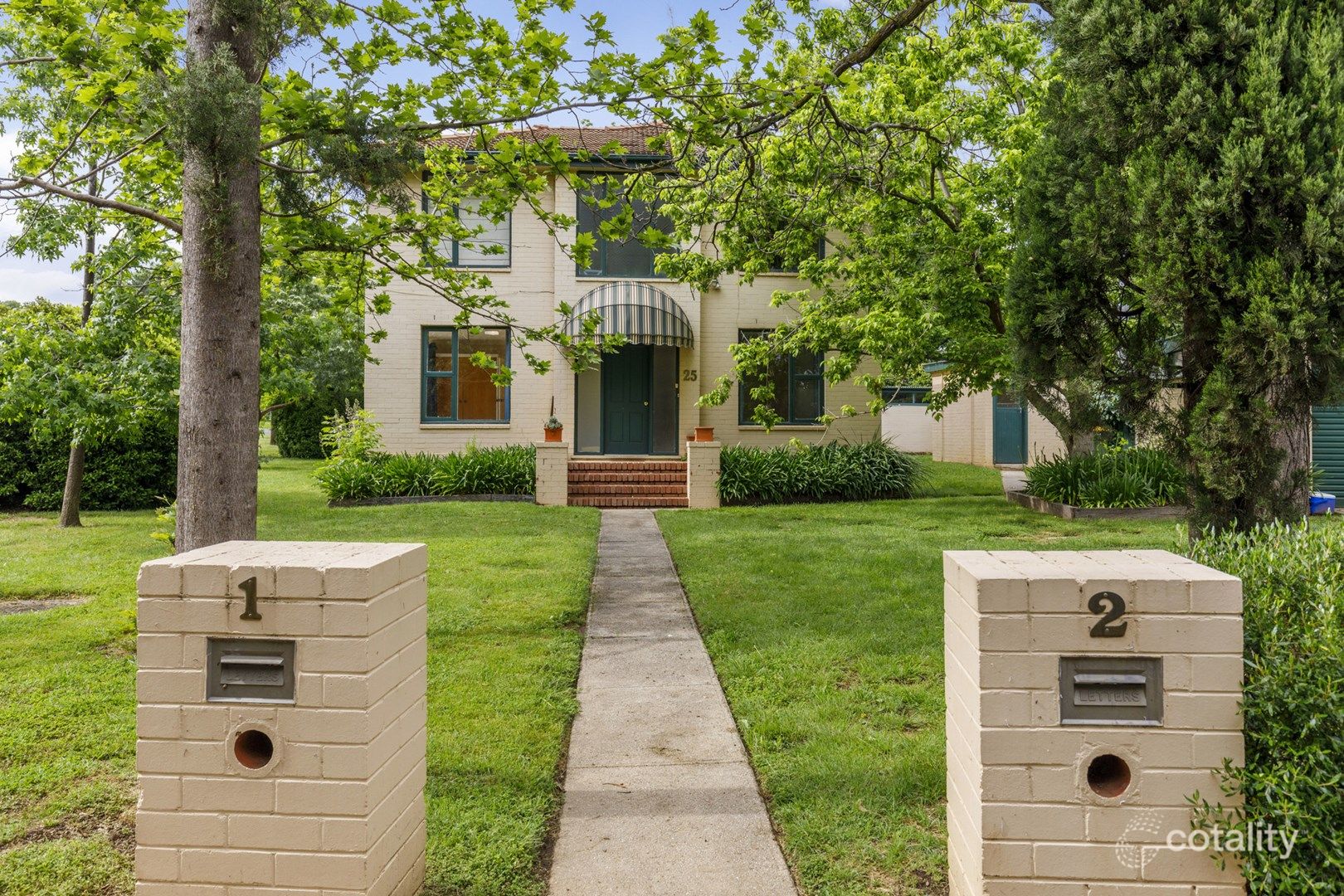 1/25 Nathan St, Deakin, ACT 2600