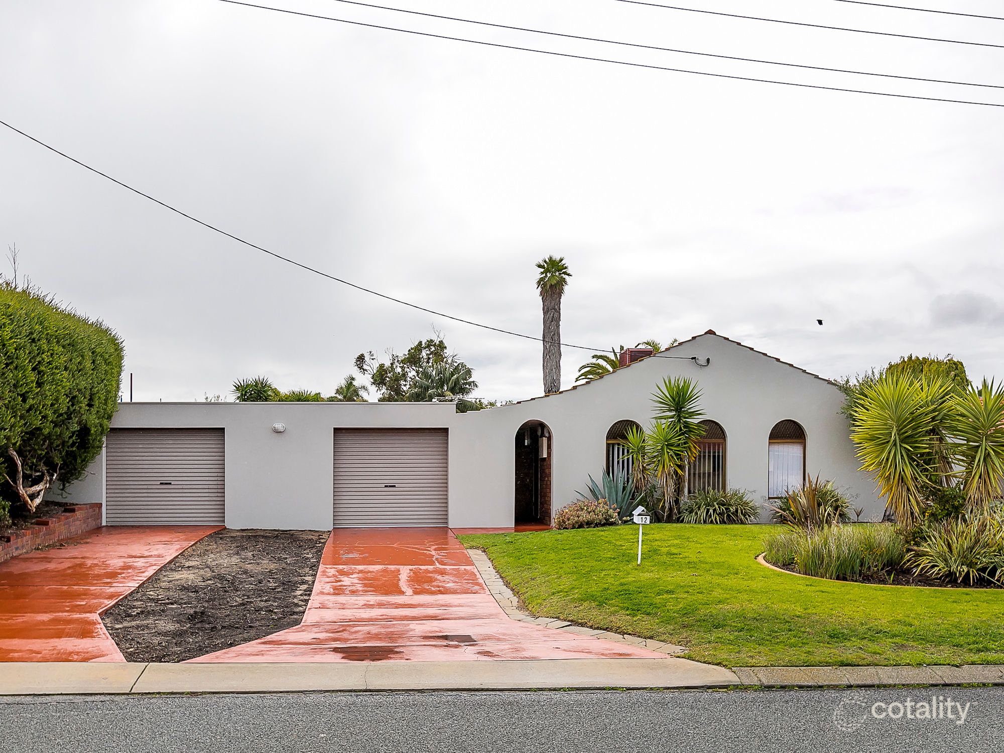 12 Redfin Cres, Beldon, WA 6027