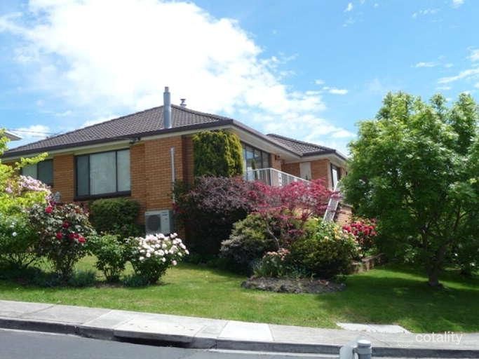 8 Arncliffe Rd, Austins Ferry, TAS 7011