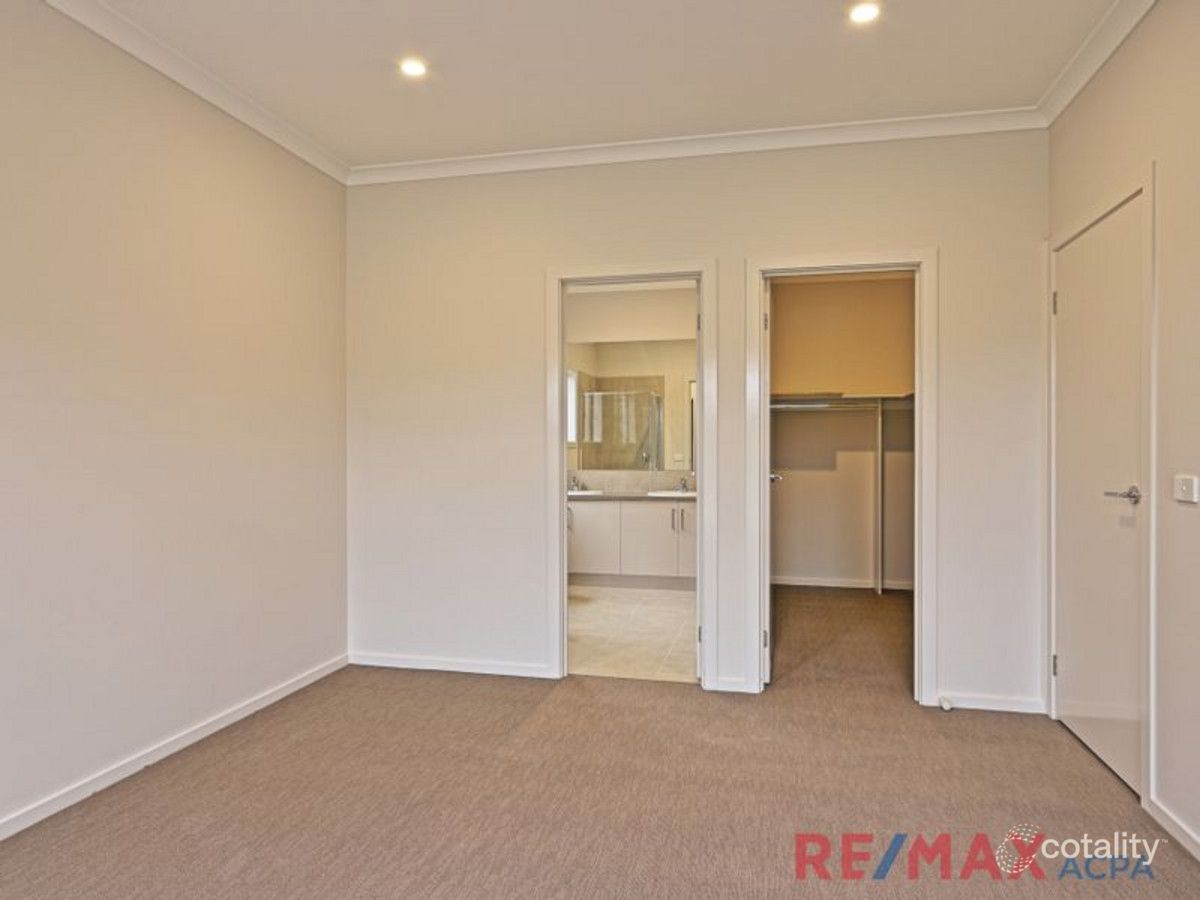 11 Dante Rd, Point Cook, VIC 3030