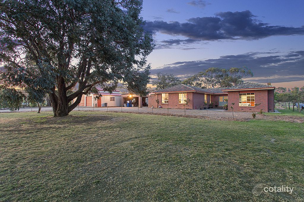 12 Latta Rd, Nar Nar Goon, VIC 3812