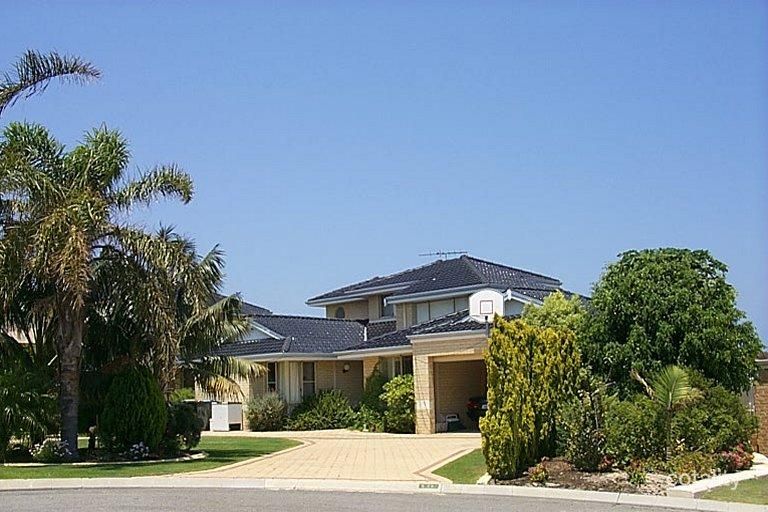 18 Plympton Mews, Hillarys, WA 6025