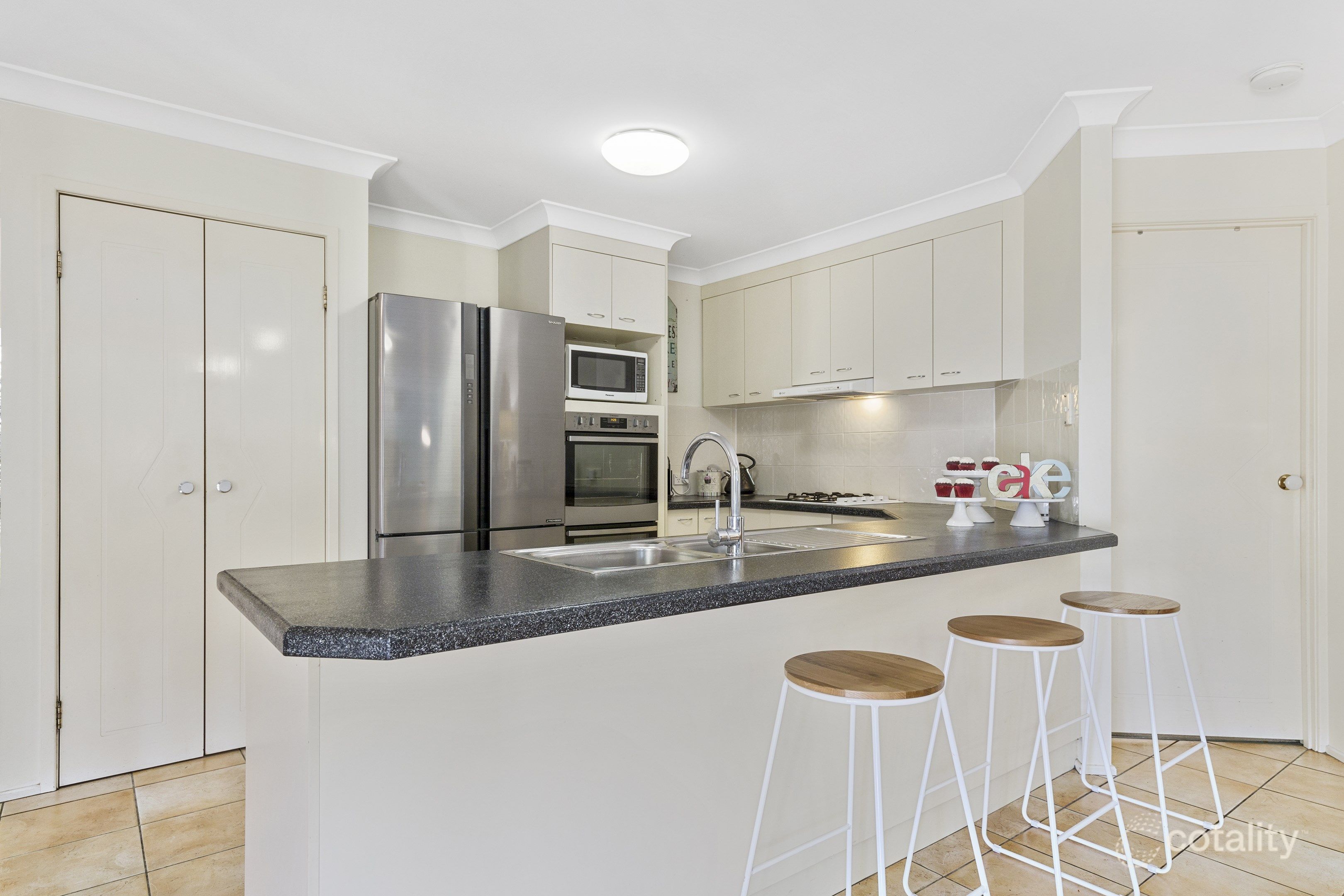 1 Glentryst Ct, Upper Kedron, QLD 4055