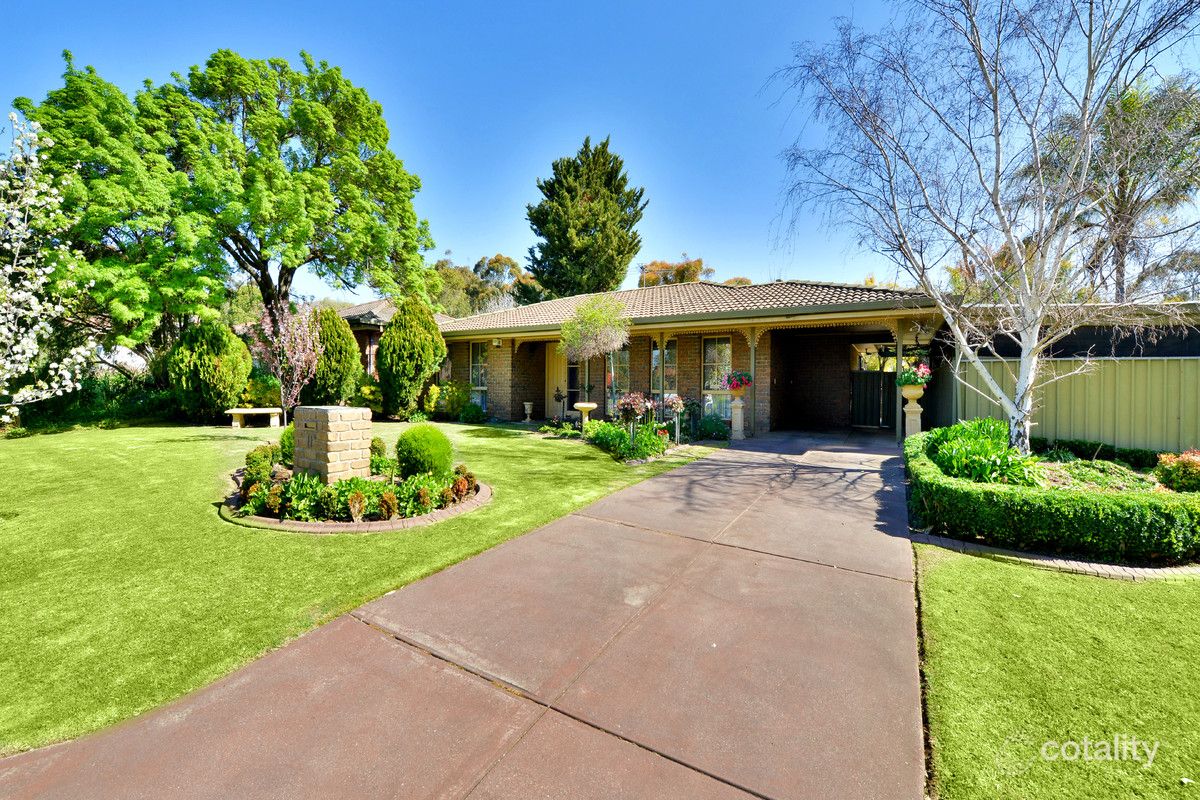 11 Phoenix Cres, Old Reynella, SA 5161