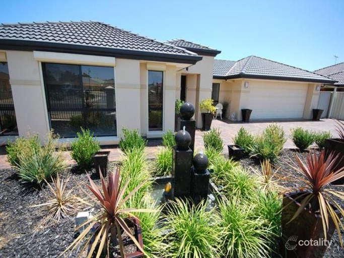 2 Portsea Cres, Burton, SA 5110