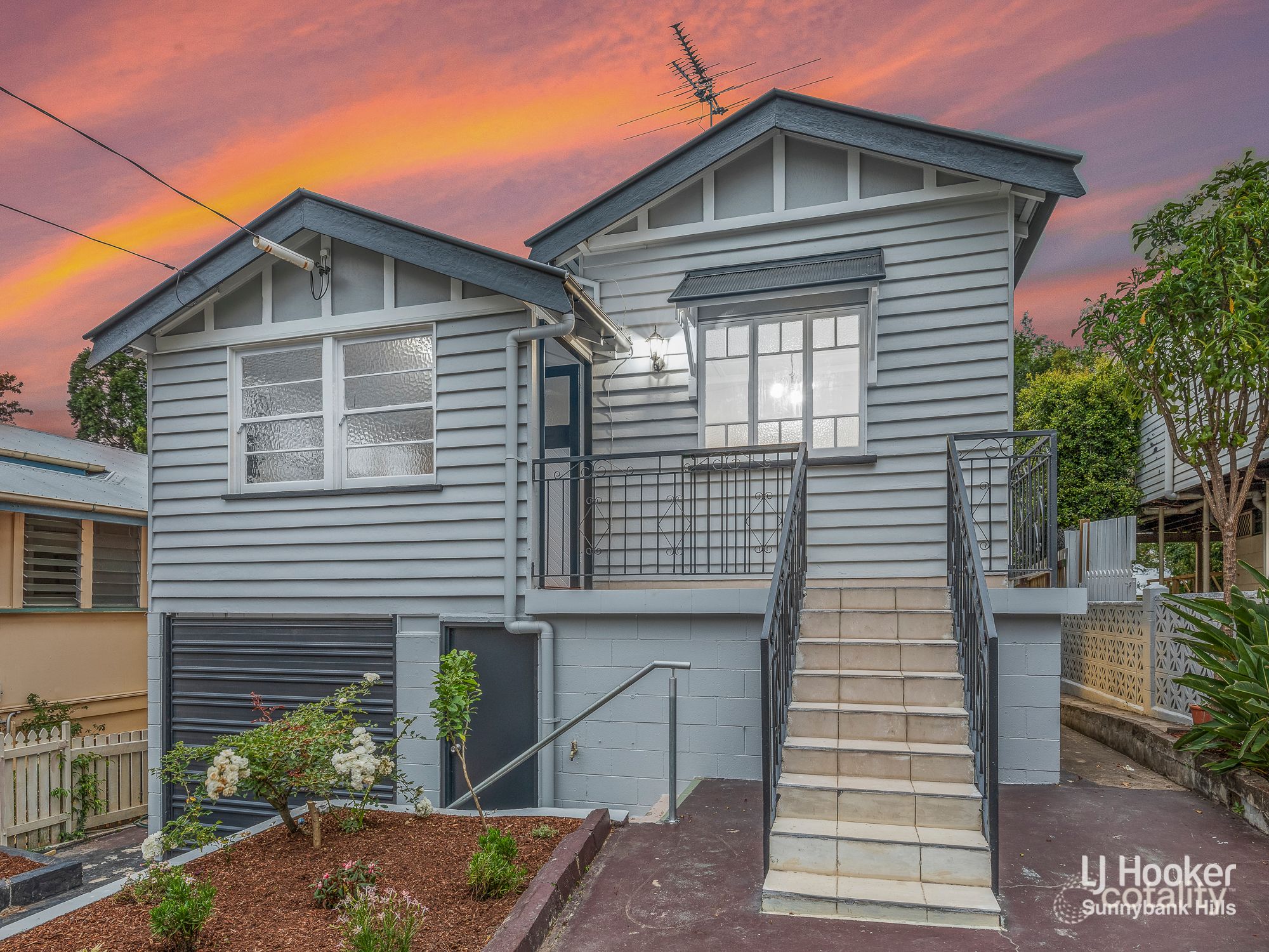 12 West St, Highgate Hill, QLD 4101