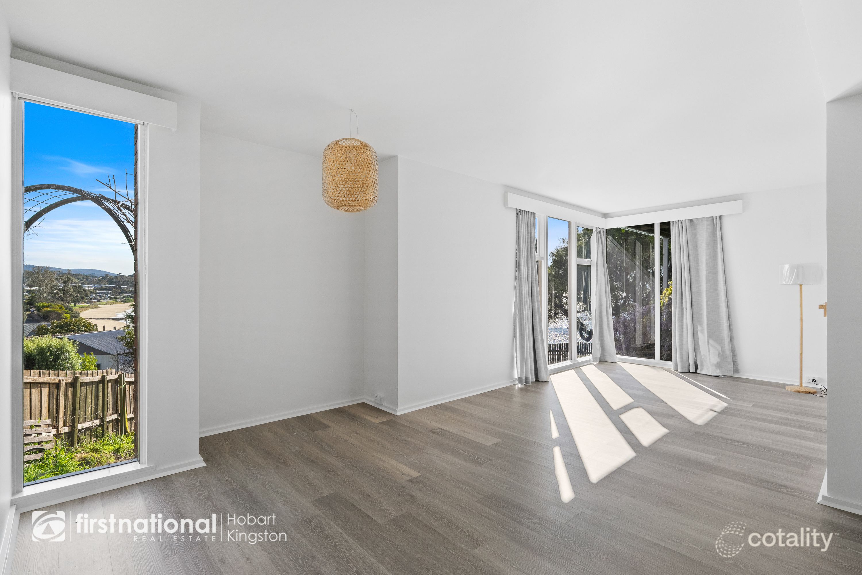 1 Pengana Pl, Blackmans Bay, TAS 7052