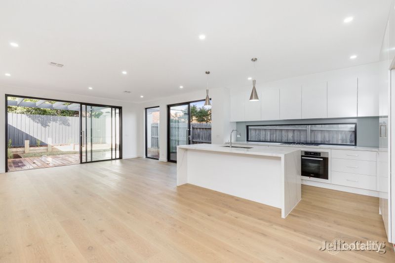 7b Thaxted Rd, Murrumbeena, VIC 3163