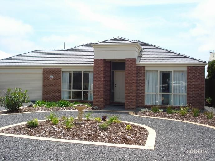 10 Hewett Rd, Goolwa South, SA 5214