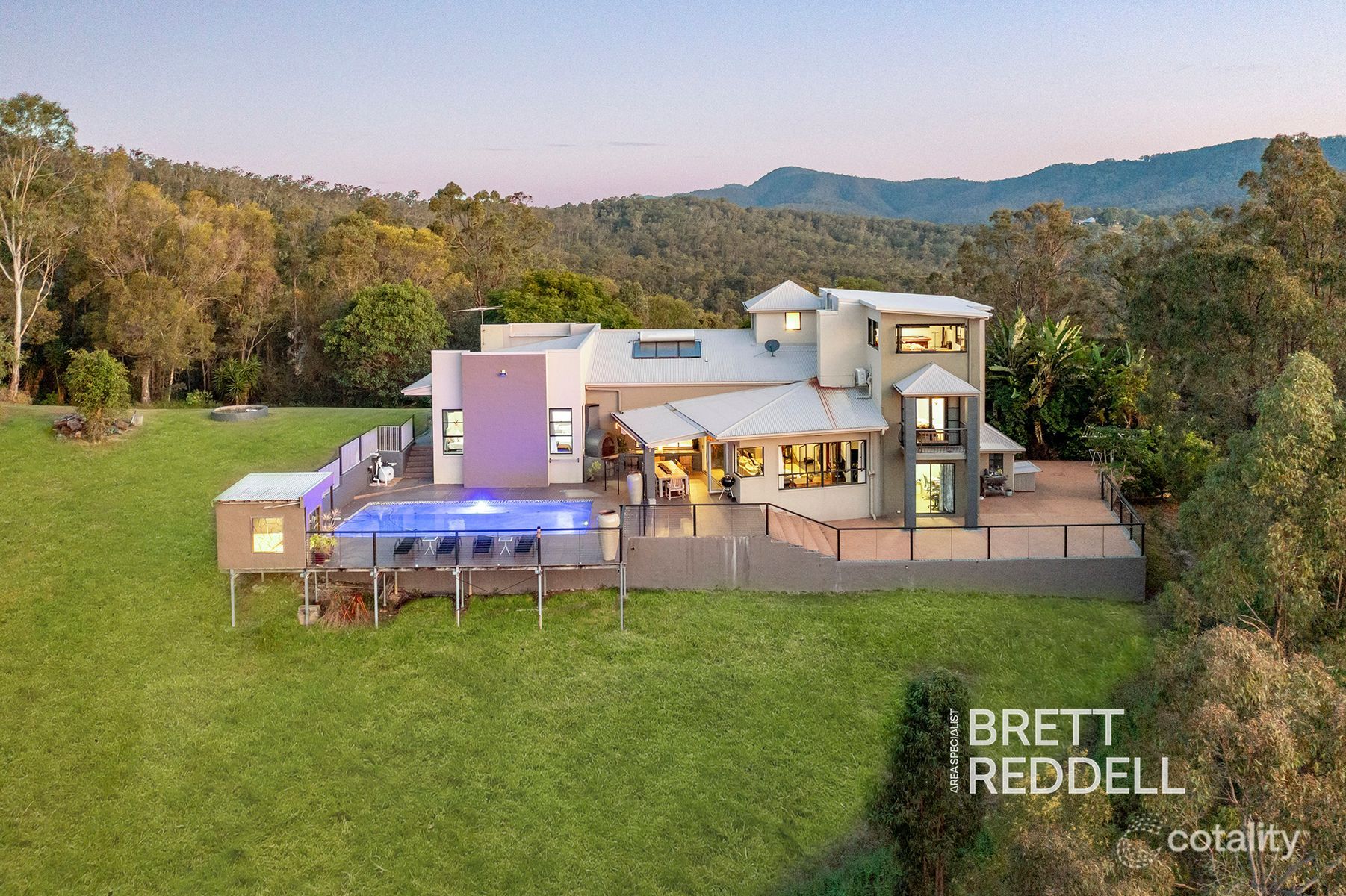 121 Stage Coach Dr, Kingsholme, QLD 4208