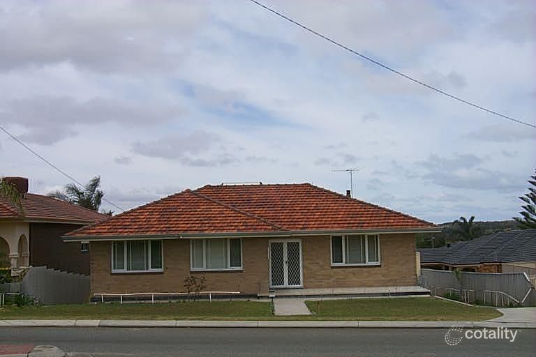 191 Clontarf Rd, Hamilton Hill, WA 6163