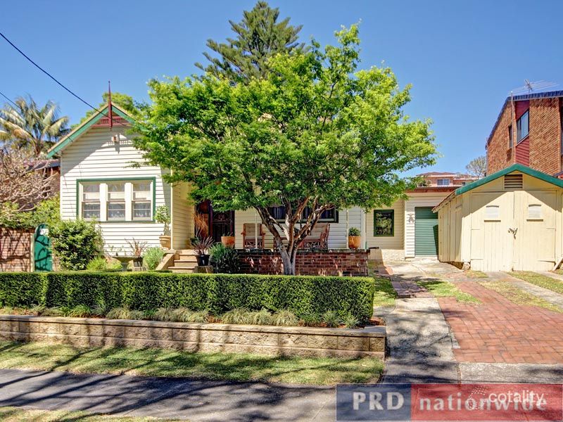 18 Kitchener St, Oatley, NSW 2223