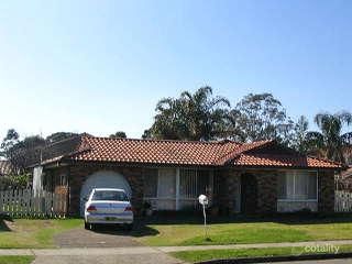 16 Ivanhoe St, St Johns Park, NSW 2176