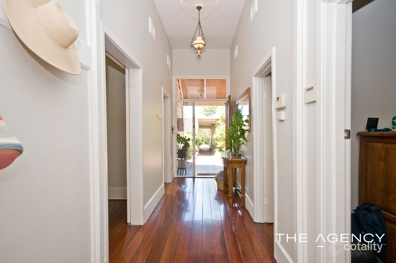 261 Marmion St, Cottesloe, WA 6011