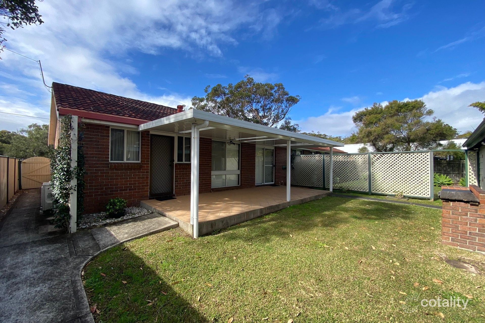 13 Crystal St, Forresters Beach, NSW 2260