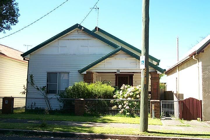 18 Bibby St, Hamilton, NSW 2303