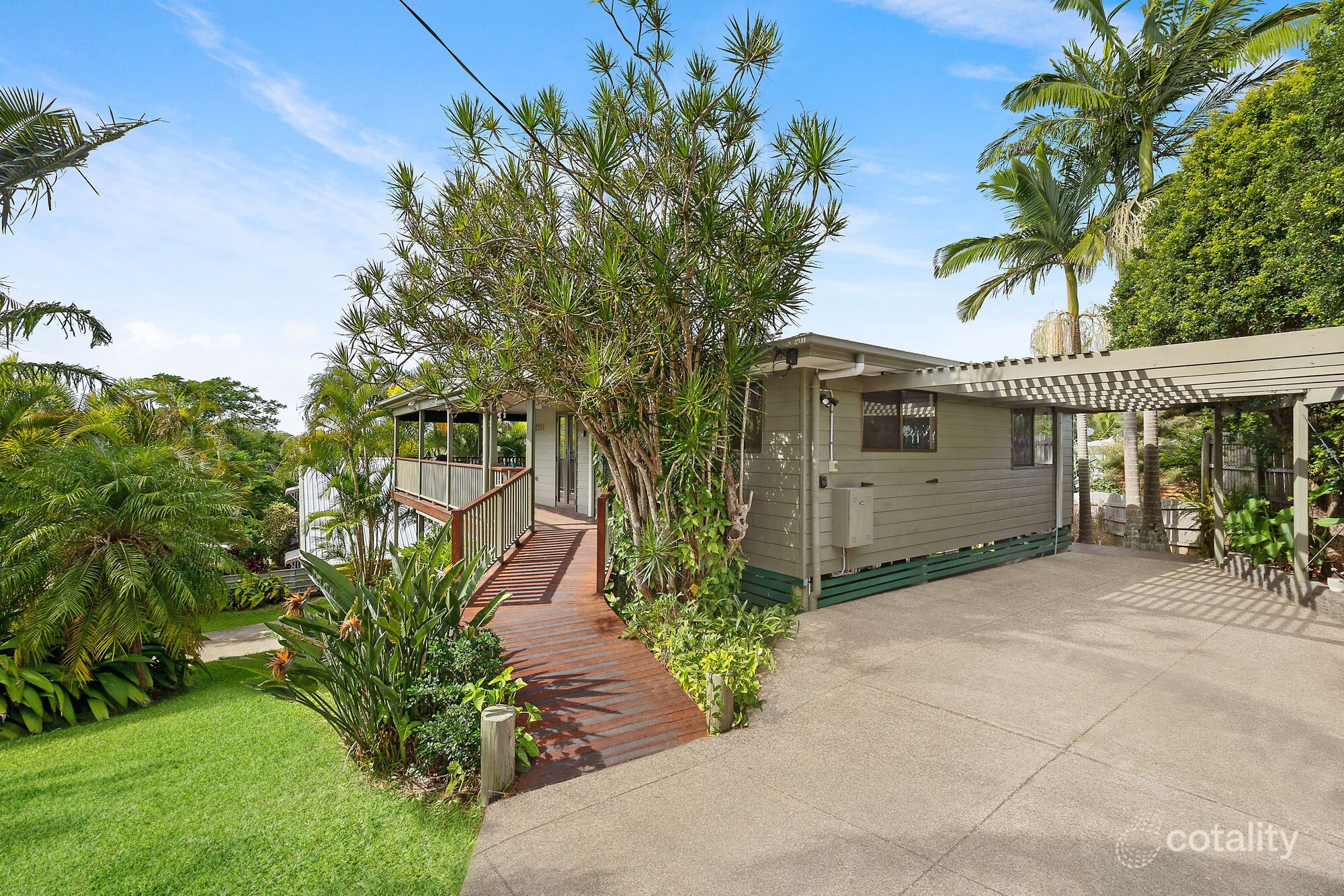 4 Valerie Ave, Mount Coolum, QLD 4573