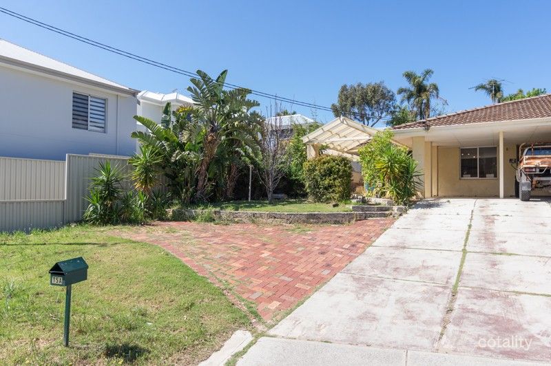 15a Andrew St, Scarborough, WA 6019