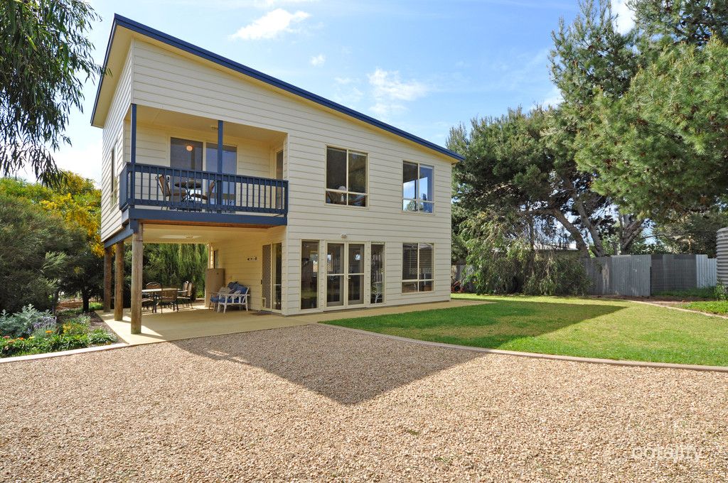 2 Holme Cl, Goolwa Beach, SA 5214