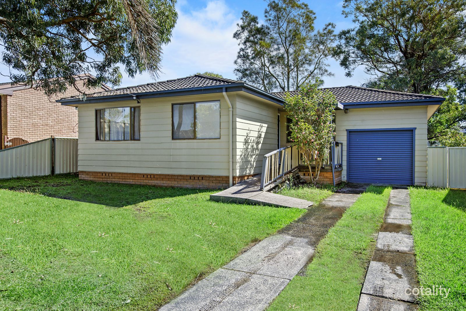 17 Coraldeen Ave, Gorokan, NSW 2263