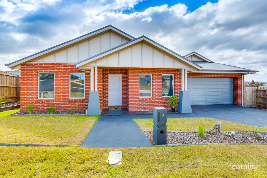 7 Atley St, Bacchus Marsh, VIC 3340