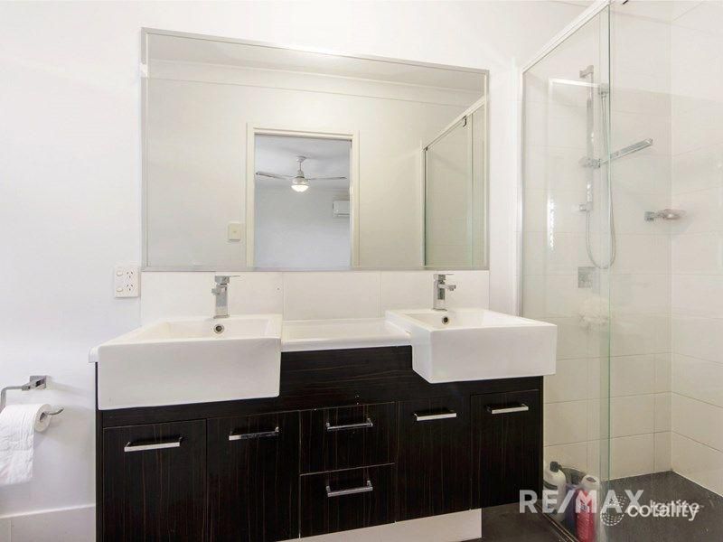 9b Lewis St, Redbank, QLD 4301