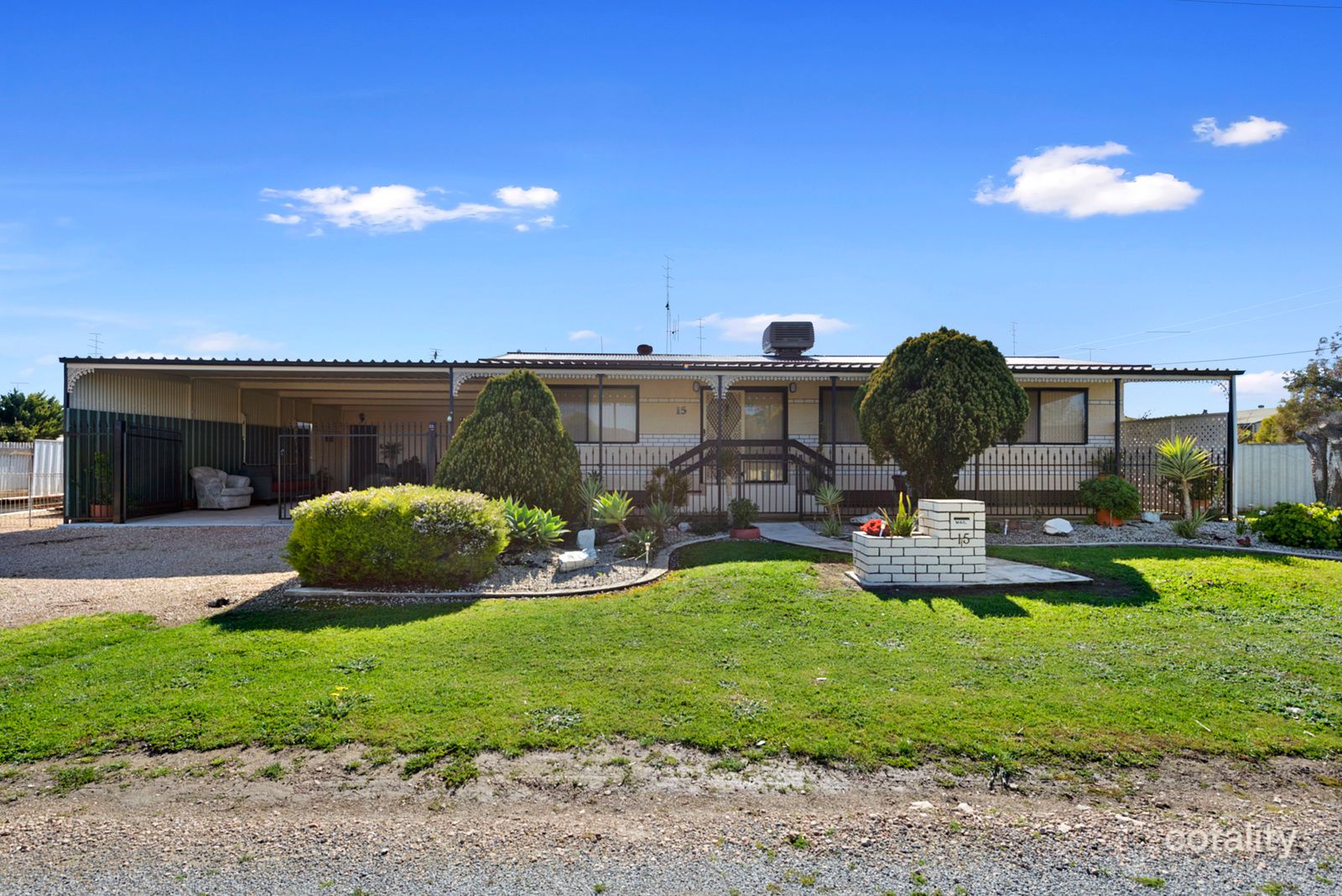 15 Haven Rd, Moonta Bay, SA 5558