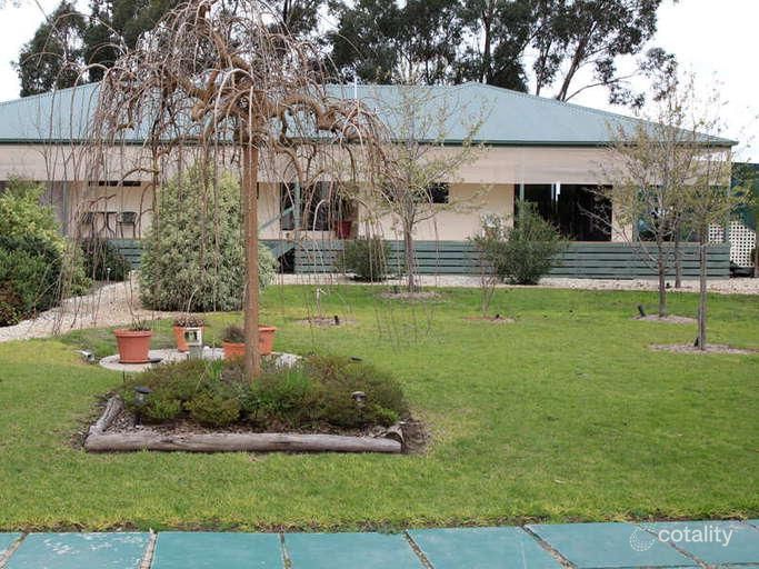 31 Baxters Rd, Goulburn Weir, VIC 3608