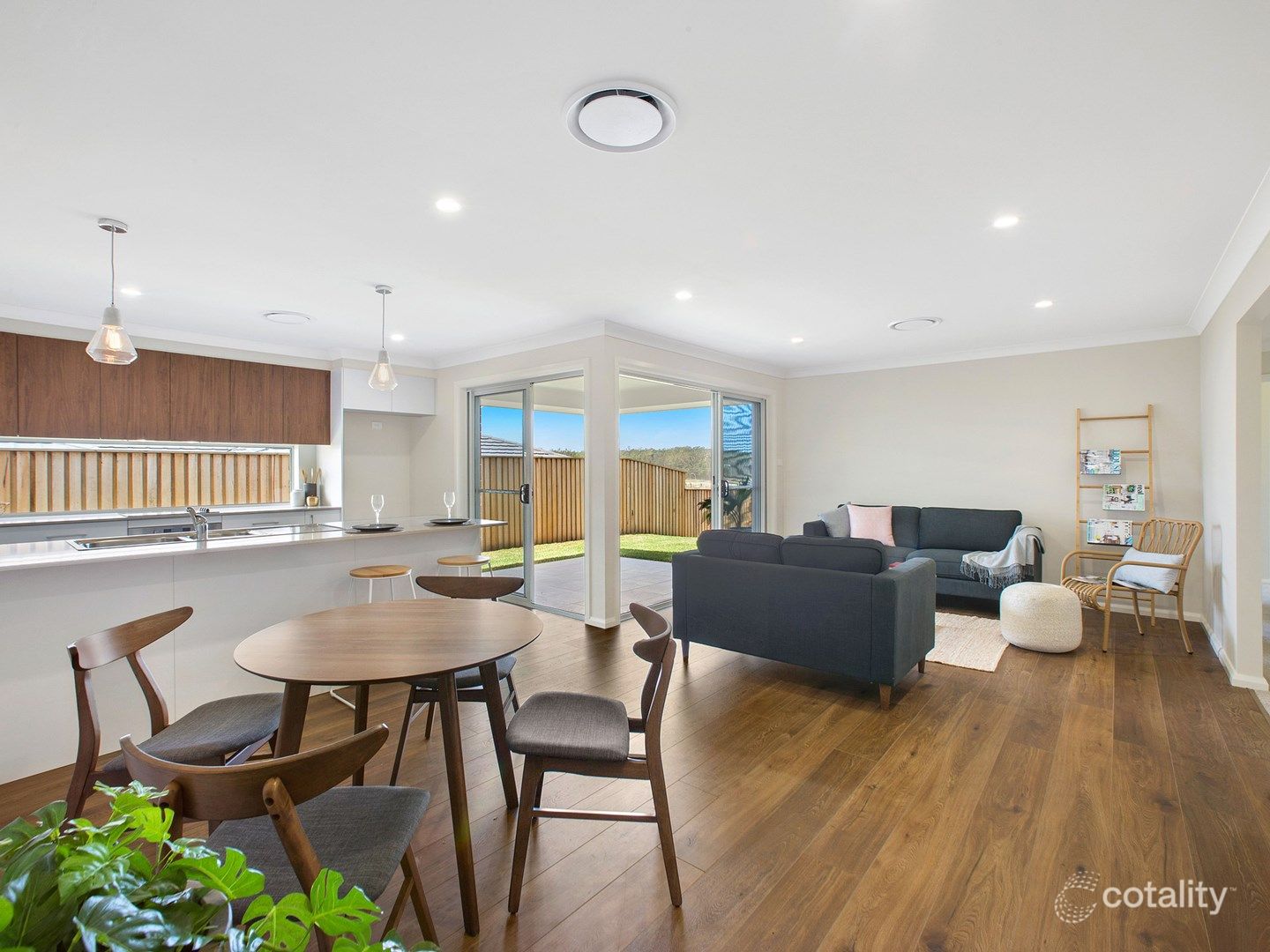 9 Marchment St, Thrumster, NSW 2444