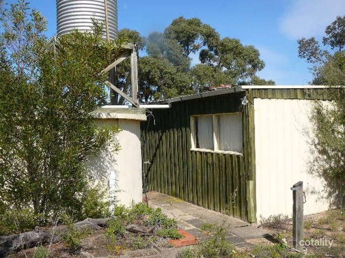 18 White Cres, Loch Sport, VIC 3851