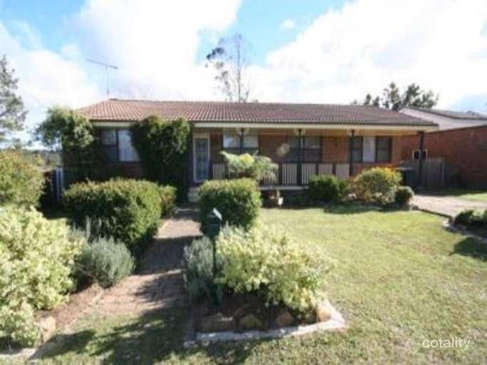 11 Badgally Rd, The Oaks, NSW 2570