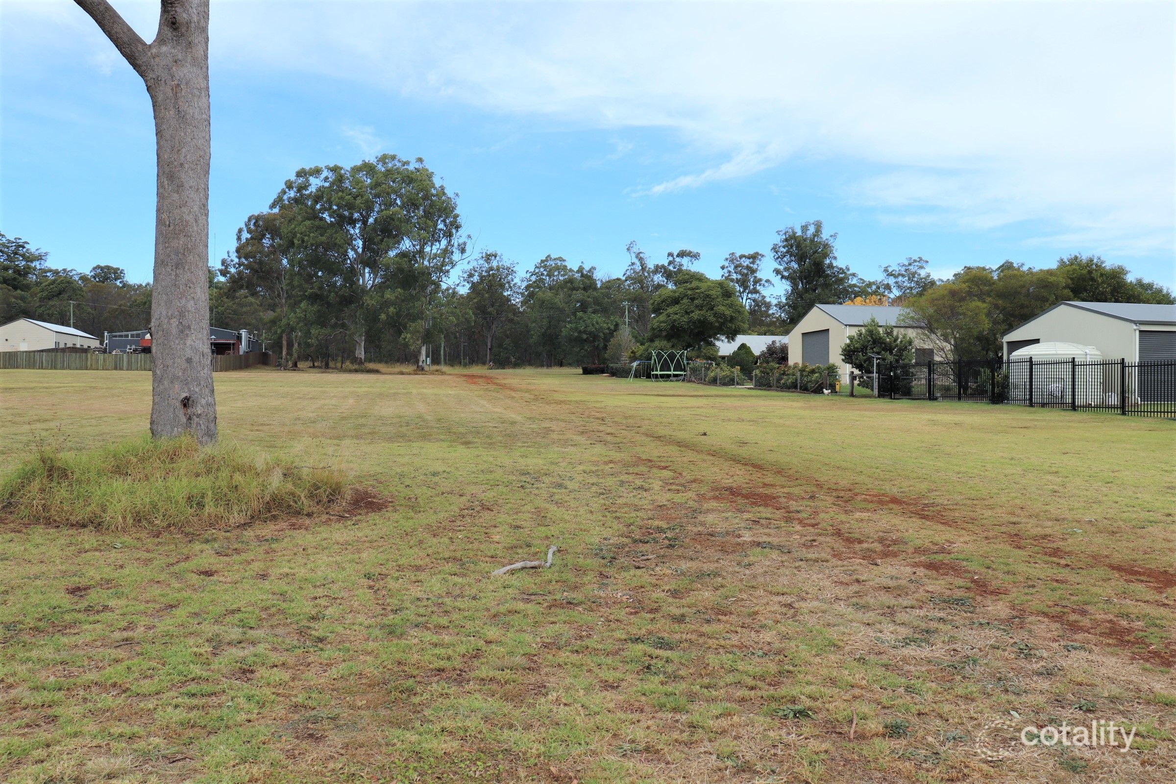 4 Hall Rd, Cabarlah, QLD 4352