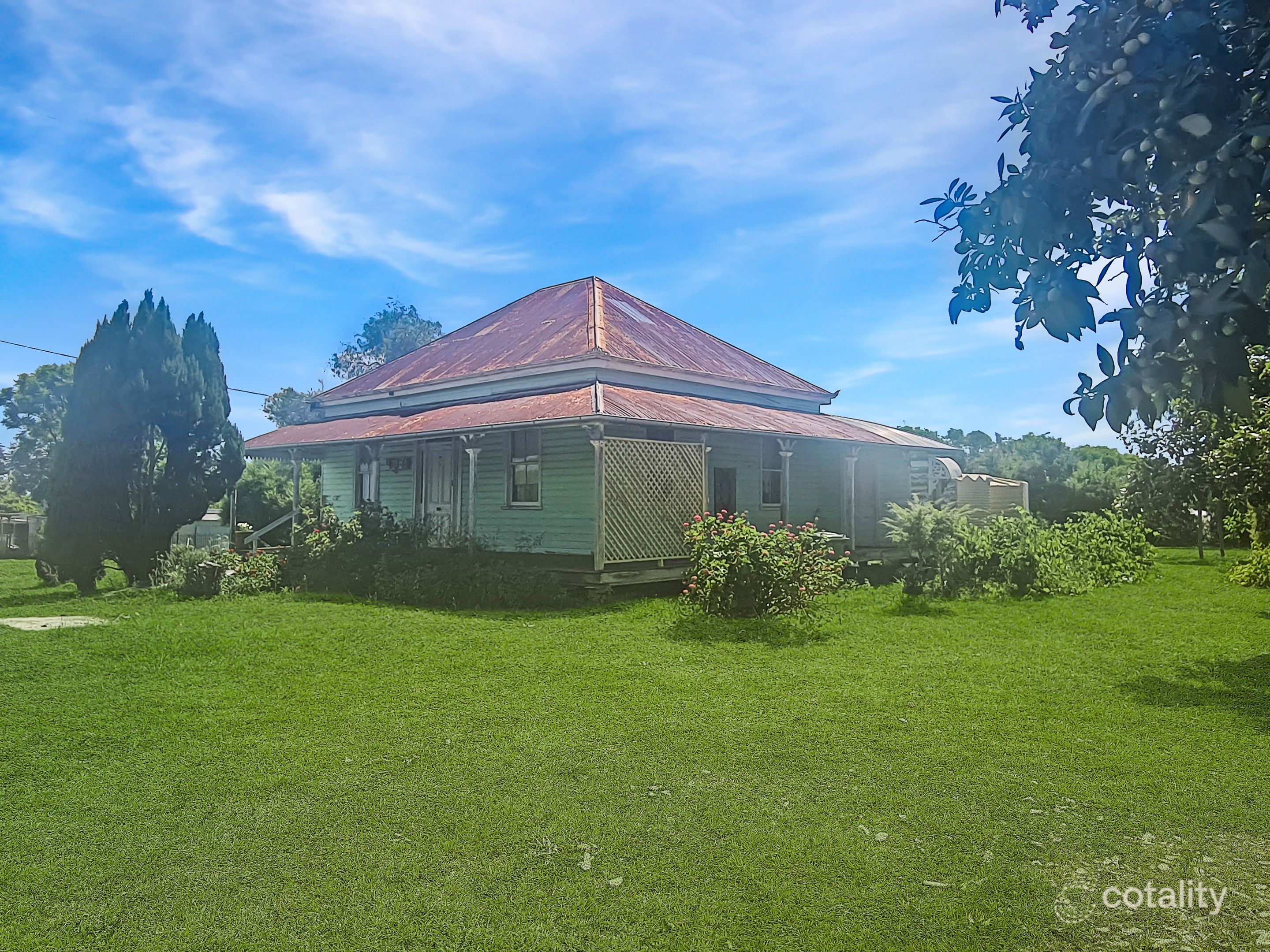 39-41 Mocatta St, Goombungee, QLD 4354