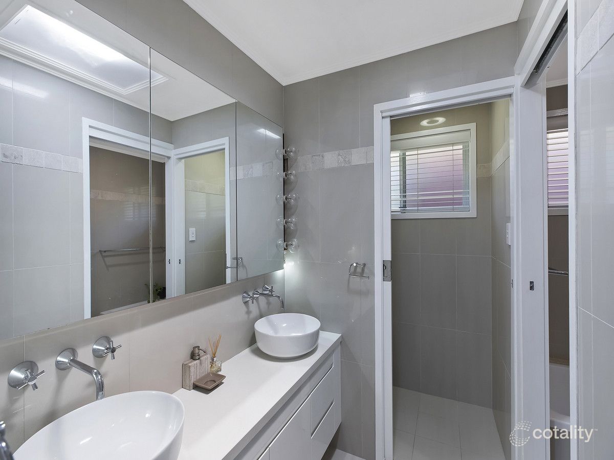 11 Narani Ave, Niagara Park, NSW 2250