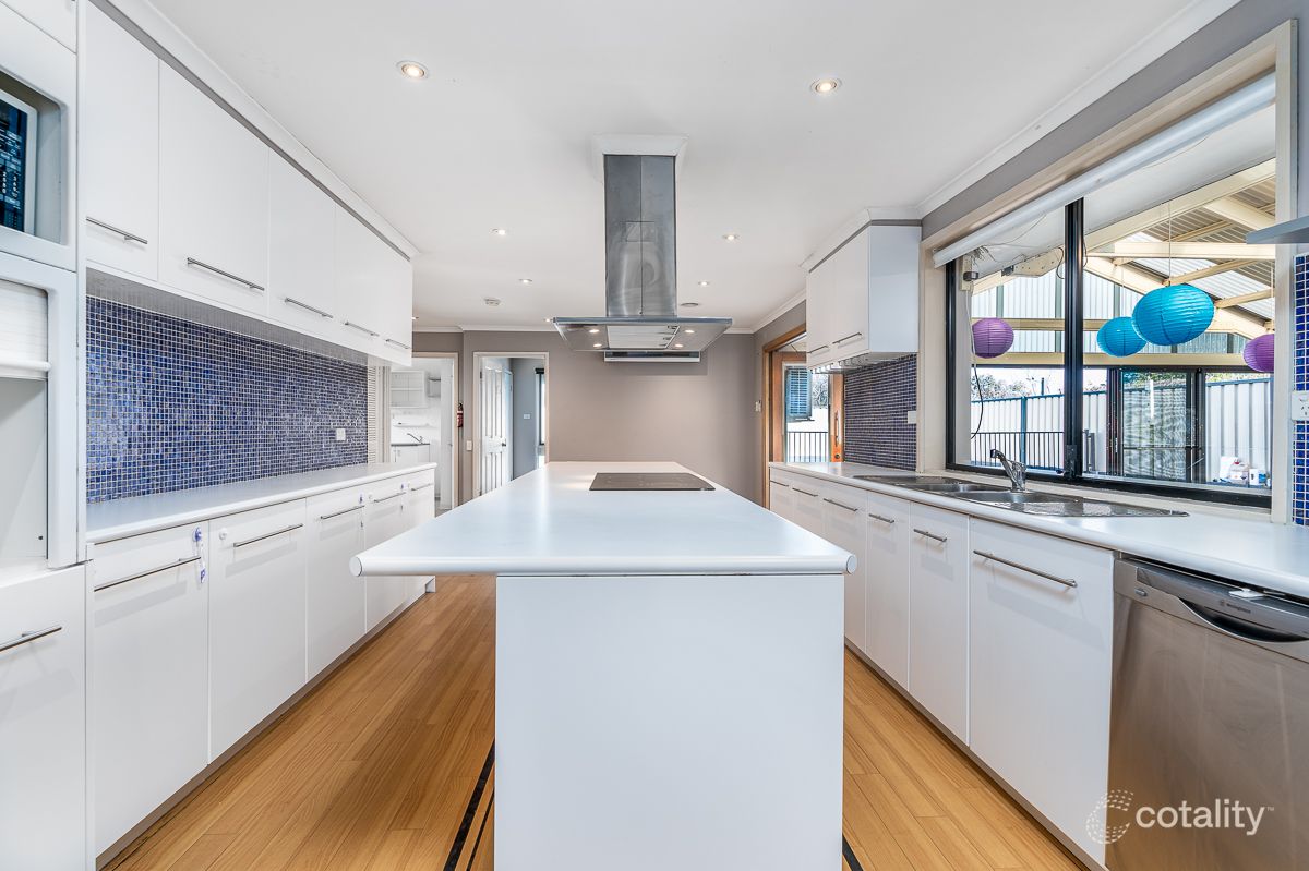 2 Shearer Pl, Kambah, ACT 2902