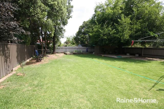 88 Fernleigh Rd, Mount Austin, NSW 2650